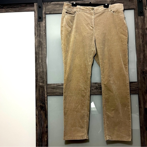 Chico's Straight Leg Women's Corduroy Pants Size 3 - Picture 1 of 11